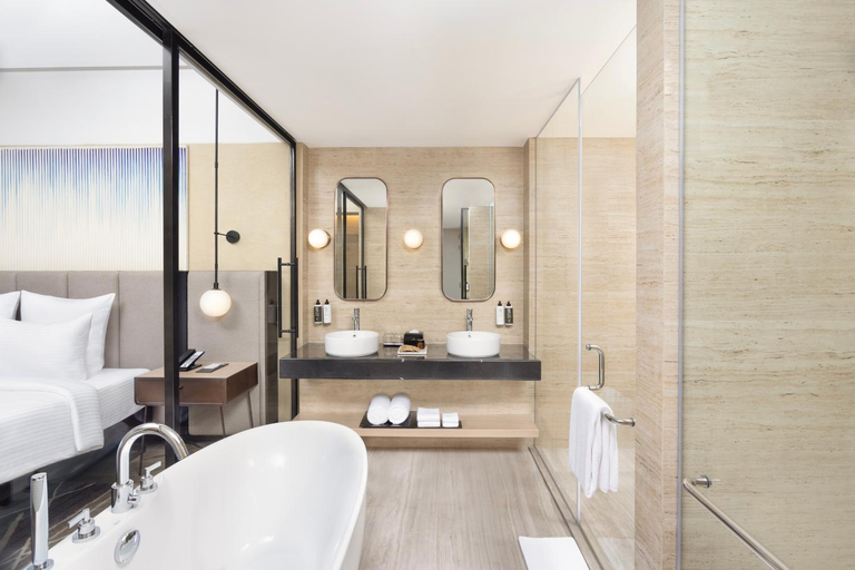 Bathroom 5, NOVOTEL NEW DELHI CITY CENTRE, Delhi