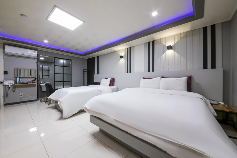 Bedroom 3, Yeosu Asome Boutique Hotel, Yeosu