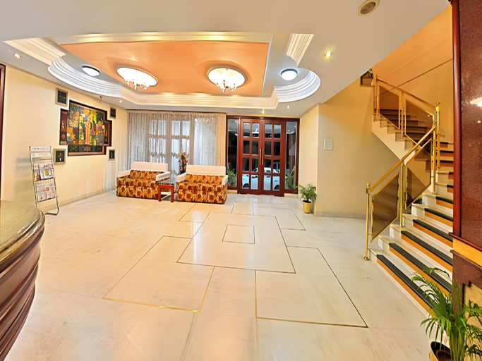 Public Area 2, Hotel Gnanam Thanjavur, Thanjavur