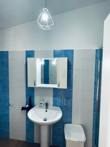 Bathroom, Manca Residence, Agrigento