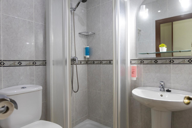 Bathroom 3, Pension O Remo, Lugo