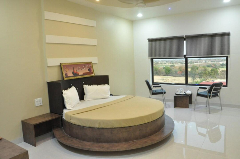 Bedroom, Hotel Shriji Resorts, Chhindwara