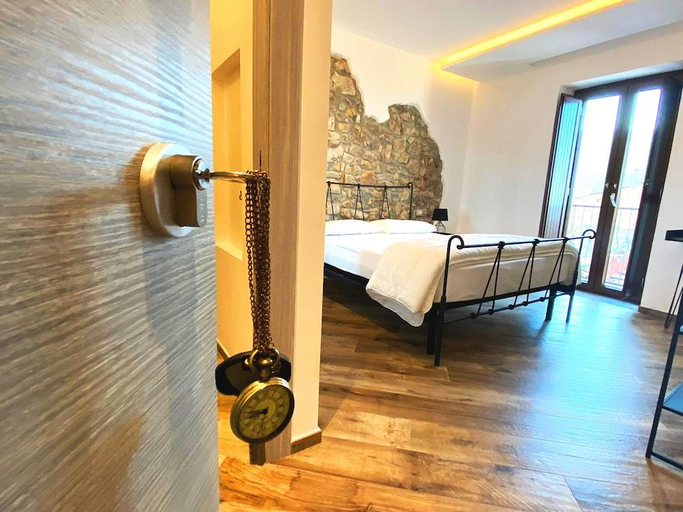 Bedroom 2, L'Orologio Bed & Breakfast, Salerno