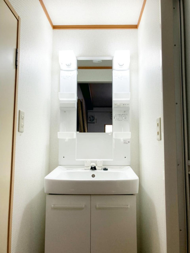 Bathroom 3, Asian Minshuku Petit Shirahama Annex, Shirahama