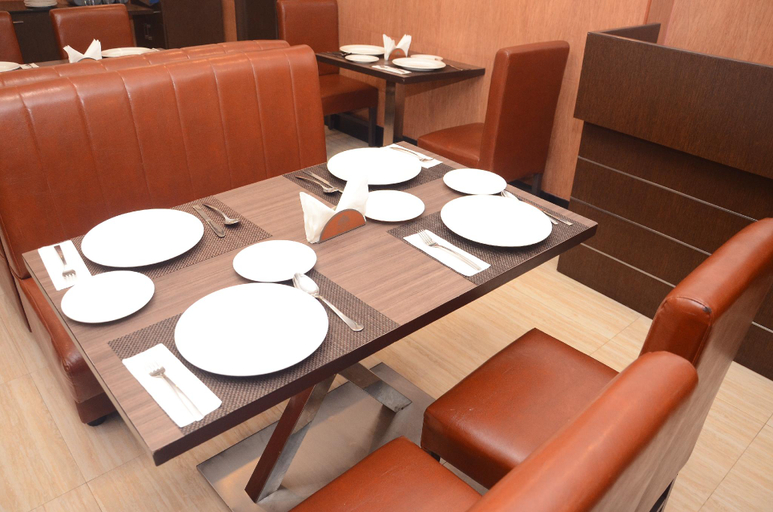 Food & Drinks 4, Staylite Suites, Chennai