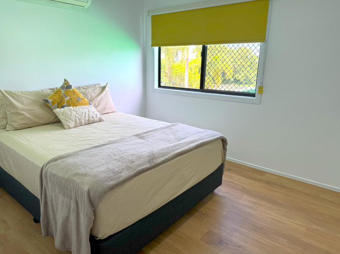 Bedroom 3, Karumba Point Sunset Caravan Park, Carpentaria