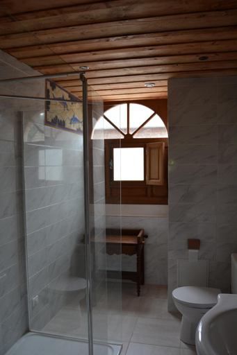 Bathroom 3, Manoir de damigny, Calvados