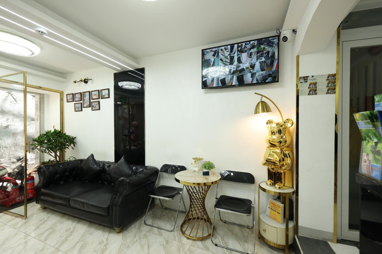 Public Area 4, Le Vu Hotel, District 1