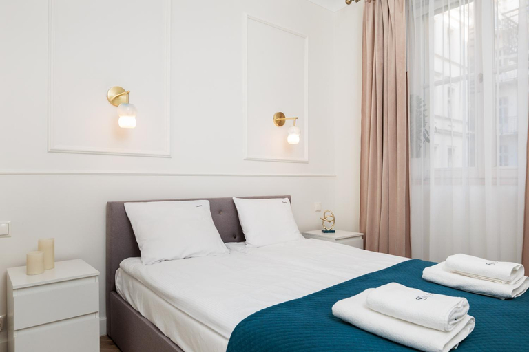 Bedroom 2, Atrium - Old Town Luxury Apartments - by Upstairs, Kraków City