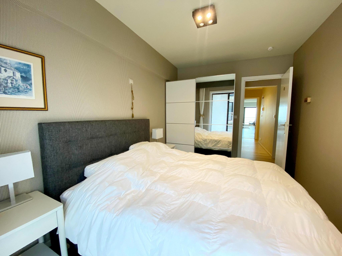 Bedroom 2, Apartment in Nieuwpoort by the Marina, West-Vlaanderen