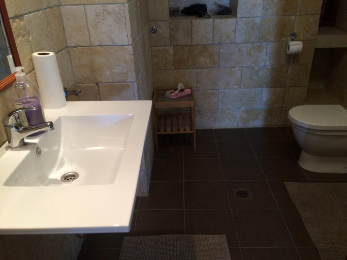 Others 3, Miriam Short Term Rental