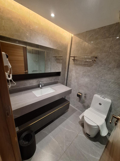 Bathroom 5, hoongthip hotel, Khanthabouly