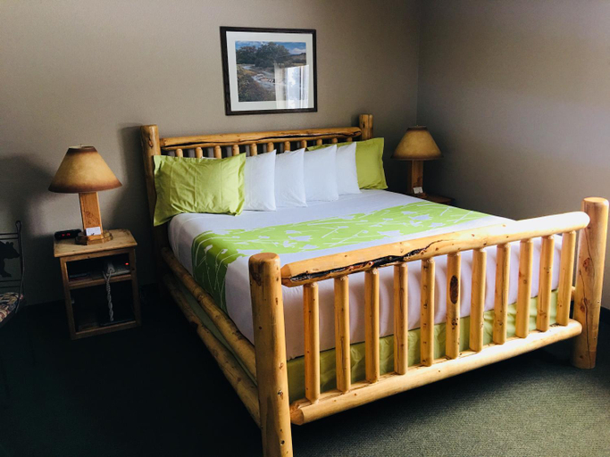 Bedroom 2, Boulder Creek Inn, Valley