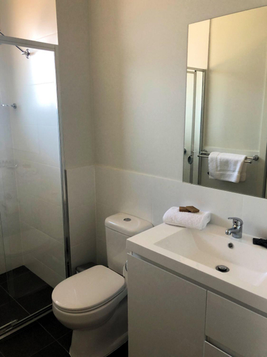 Bathroom 3, The Grounds at Callaghan, Newcastle - Throsby
