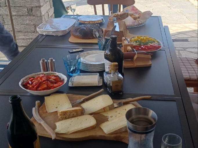 Food & Drinks, Rustic Villa with Lake Views, Verbano-Cusio-Ossola