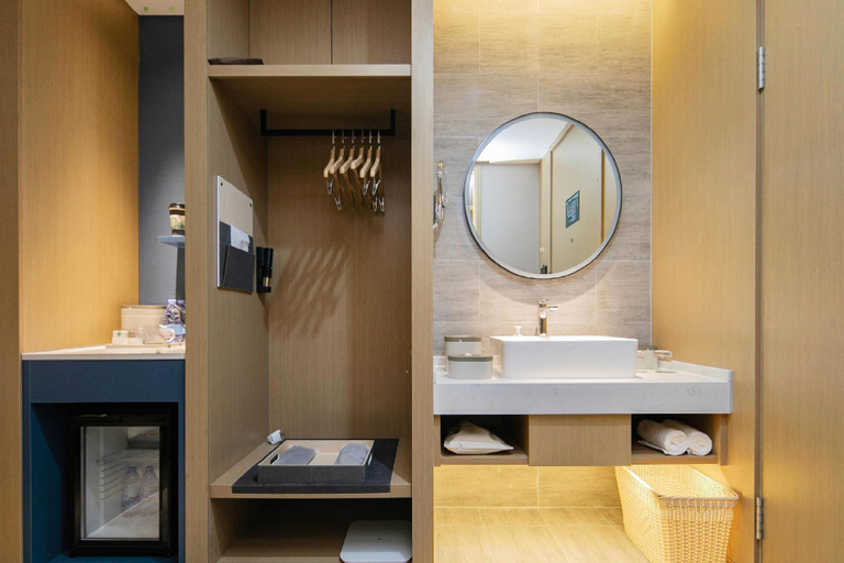 Bathroom 3, Atour Hotel Jiashan Dazhong Plaza, Jiaxing