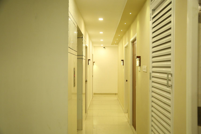 Public Area 2, 4U business class hotel, Chennai