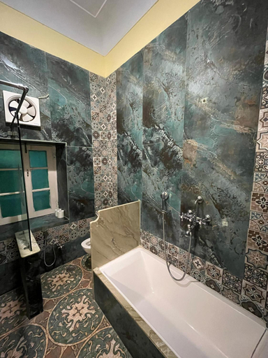Bathroom 4, Hotel Bissau Palace, Jaipur