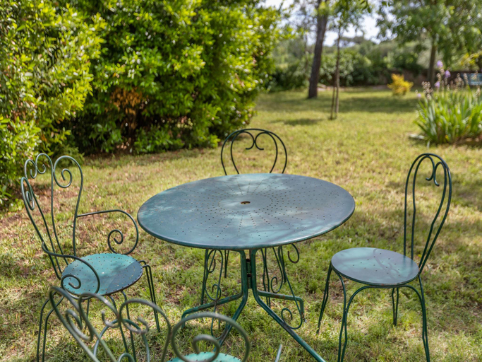 Food & Drinks 5, Flat in a beautiful building with pool, Hérault