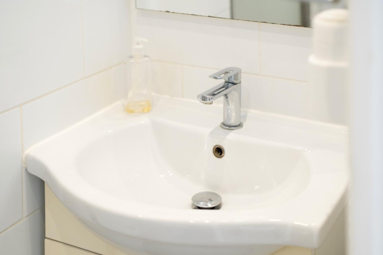 Bathroom 3, Studio Marina Baie Des Anges, Alpes-Maritimes