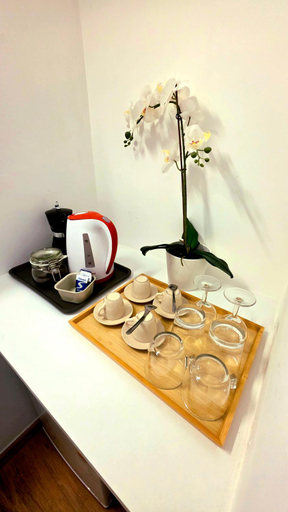 Food & Drinks, Appia Avenue 639, Roma