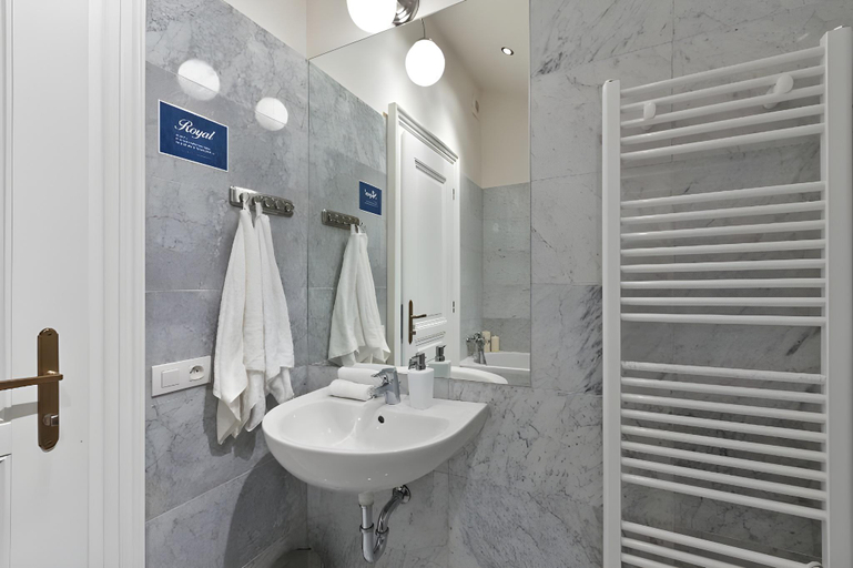 Bathroom 3, Royal Prague City Apartments, Praha 1