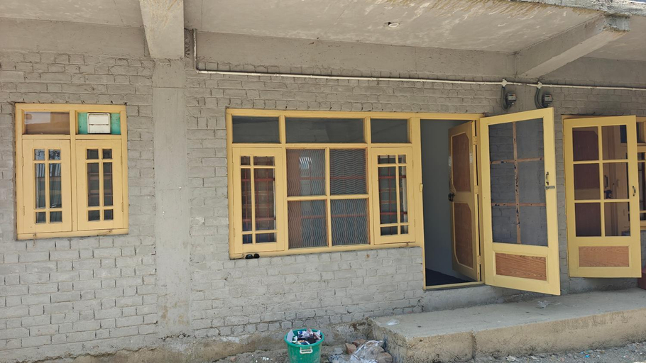 Others 5, Stay Inn Handwara, Kupwara