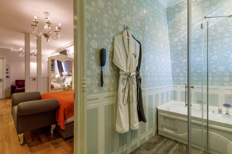 Bathroom 5, Amiral Palace Hotel, Fatih