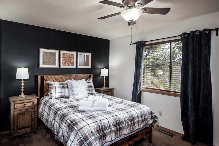 Bedroom 3, Timberline Hideaway, Lincoln