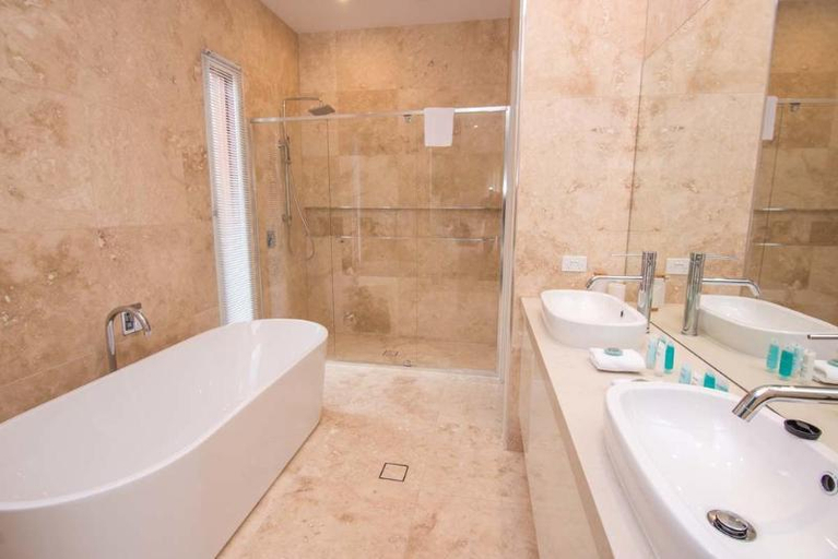 Bathroom 5, Noosa Springs Resort, Noosa - Noosa-Noosaville