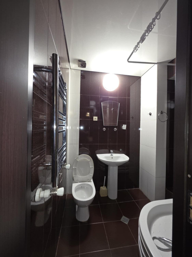 Bathroom 2, Apartment in Old Tbilisi 33 Silver Street, Tbilisi