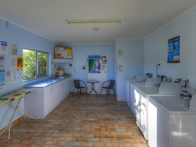 Food & Drinks 5, Tin Can Bay Tourist Park Cabins, Cooloola (excl. Gympie)