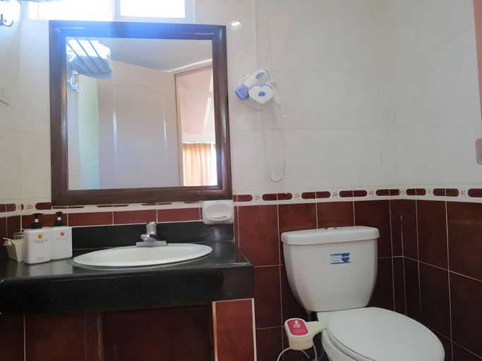 Bathroom 3, Sea Spring Resort, Mabini