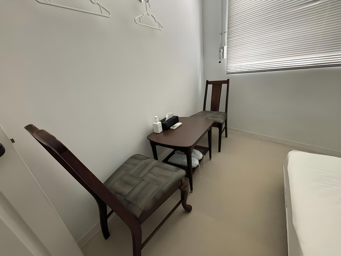 Bedroom 2, The LANAI HOSTEL, Naha