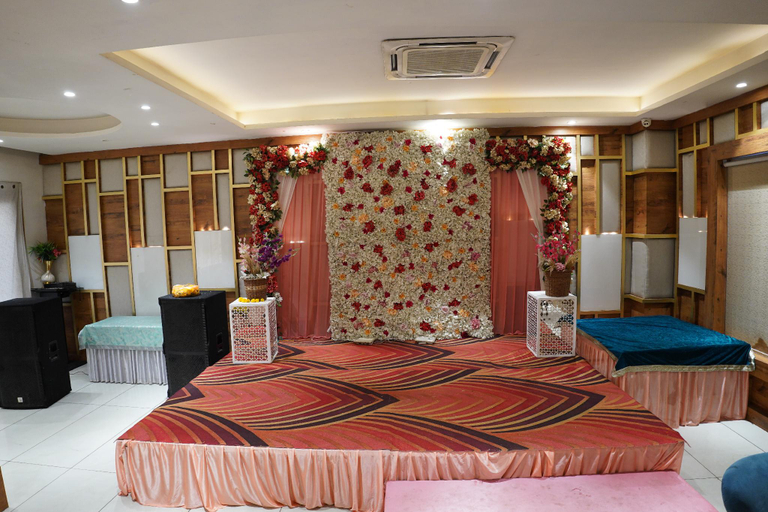 Bedroom, Hotel King's Heritage, Bareilly
