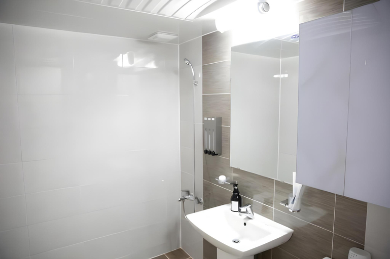 Bathroom 3, Hotel Castle, Suncheon