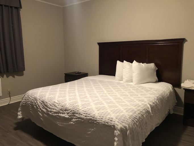 Bedroom 3, London Residency Inn, Middlesex
