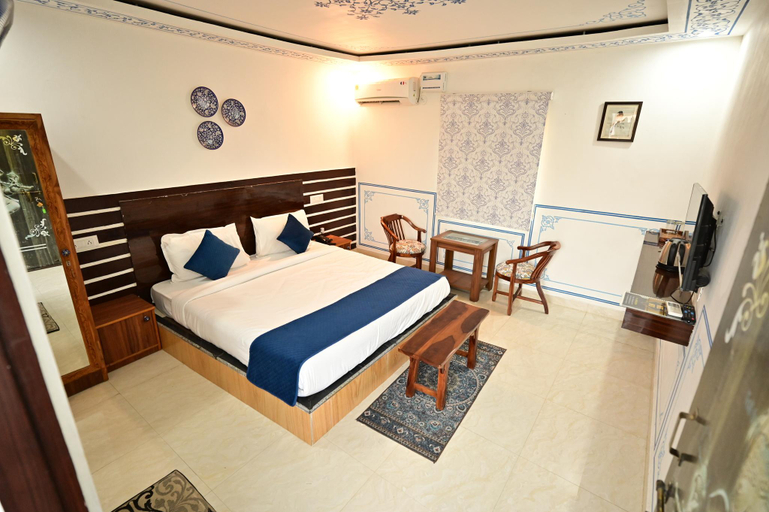 Bedroom, Hem Vilas, Sawai Madhopur