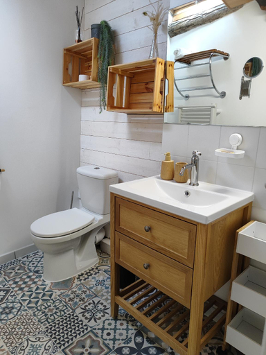 Bathroom 3, Le logis d'Hestia, Puy-de-Dôme