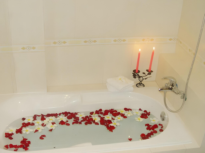 Bathroom 4, Angella, Nha Trang