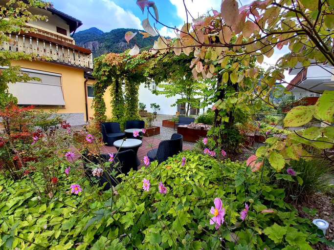 Others 5, Hotel Garni Gruner Baum (Albero Verde), Bolzano