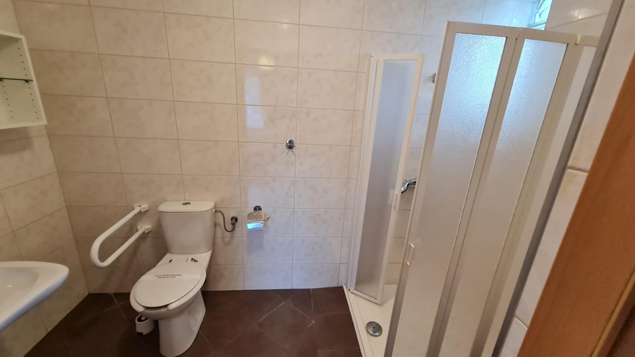 Bathroom 3, Dom Wypoczynkowy IRMINA, Puck