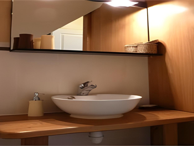 Bathroom 4, Les Tilleuls, Loir-et-Cher