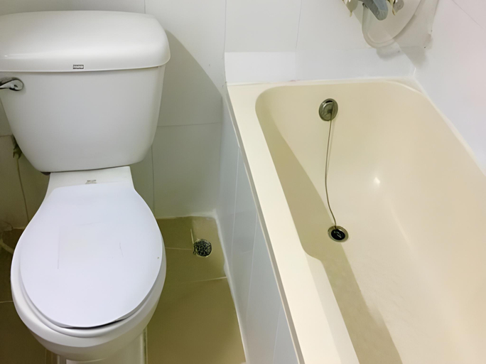 Bathroom 4, Arcadia Mansion, Pattaya
