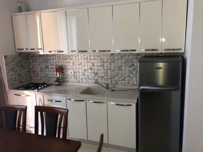 Others 5, Residence kullat 2, Shkodrës
