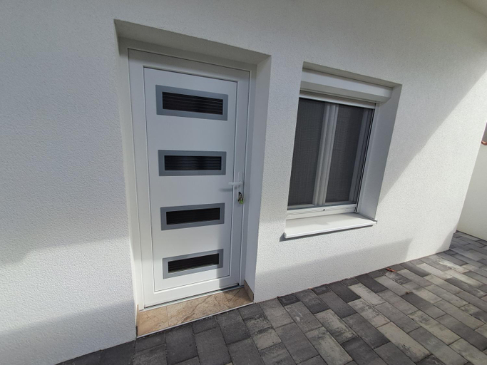 Others 5, Apartmani Tropical, Vodice