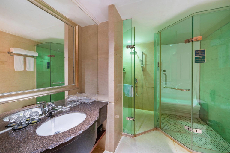Bathroom 5, Oriental Glory Hotel, Dongguan