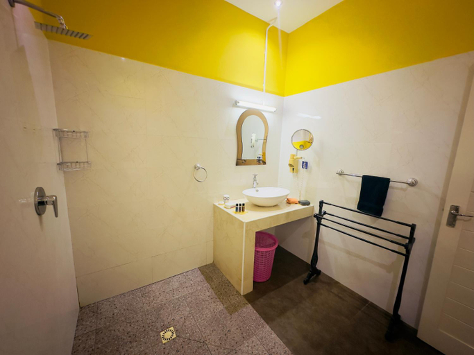 Bathroom 3, Alha Villa