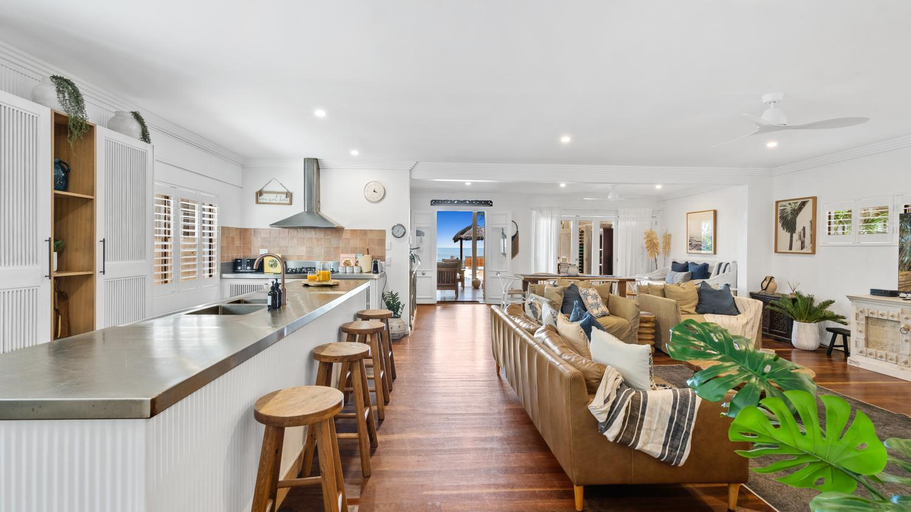 Food & Drinks 5, Mylara Beachfront Holiday Home, Cairns