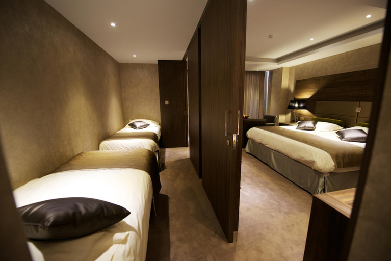 Bedroom 3, Adams Beach Hotel